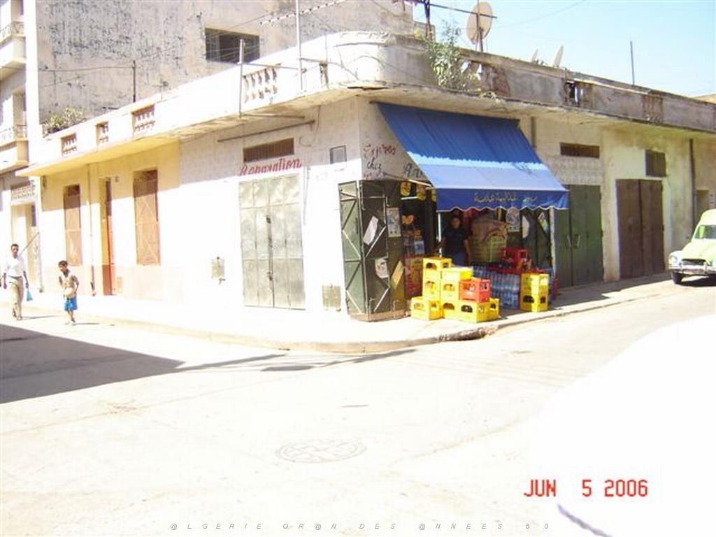 06 2006 ORAN CHOUPOT RUE DE BRAZZA EPICERIE GOMEZ.jpg